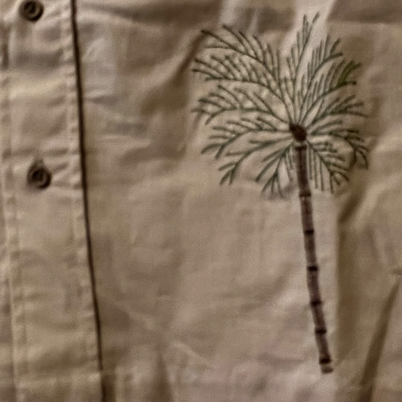 Threadbare Medium 100% Cotton Button Down with Embroidered Palm Trees - Picture 2 of 5